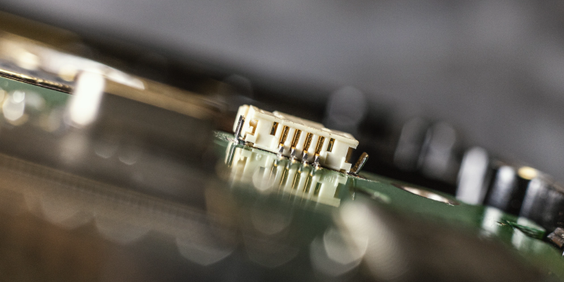 ¿Cómo ayudar a reducir el desgaste y la abrasión en los componentes de los circuitos impresos?